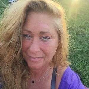 Meet your Posher, Suzanne